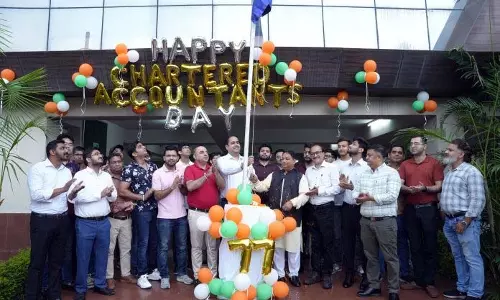 जम्मू-कश्मीर ICAI ने पेशेवर सवारी के साथ मनाया 77वां CA दिवस