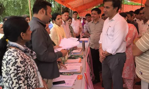 Jaipur: जिला कलेक्टर डॉ. जितेन्द्र कुमार सोनी ने अधिकारियों को दिये निर्देश