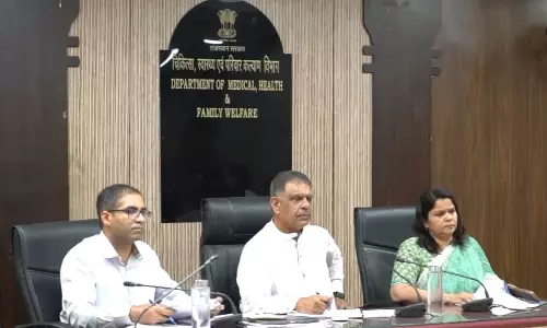 Jaipur: मौसमी बीमारियों को लेकर चिकित्सा मंत्री ने पुख्ता इंतजाम के आदेश दिए Jaipur: मौसमी बीमारियों को लेकर चिकित्सा मंत्री ने पुख्ता इंतजाम के आदेश दिए
