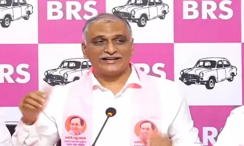 अगर केसीआर पानी वाले आदमी हैं तो रेवंत रेड्डी शेयर वाले आदमी हैं: Harish Rao