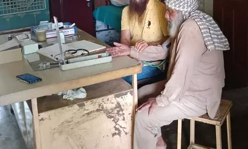 Ludhiana: डॉक्टर विहीन डिस्पेंसरी के कारण ग्रामीण चिकित्सा अधिकारी का इंतजार कर रहे