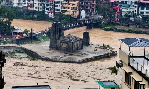 Himachal में बादल फटने की 16 घटनाएं, तीन बार अचानक आई बाढ़ से 356 करोड़ रुपये का नुकसान