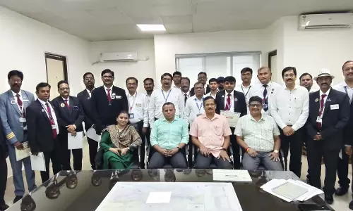 डिजिटलीकरण में अग्रणी कदम: दक्षिण पूर्व मध्य रेलवे ने टिकट चेकिंग और पार्सल स्टाफ को किया सम्मानित डिजिटलीकरण में अग्रणी कदम: दक्षिण पूर्व मध्य रेलवे ने टिकट चेकिंग और पार्सल स्टाफ को किया सम्मानित