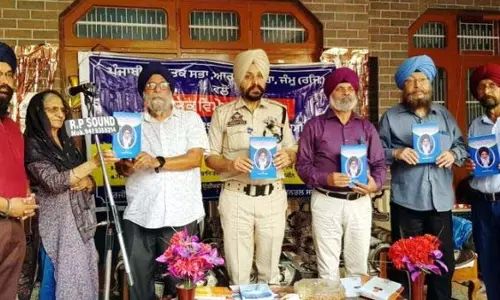 Jammu: पंजाबी साहित्यकार सभा ने साहित्यिक गोष्ठी का आयोजन किया Jammu: पंजाबी साहित्यकार सभा ने साहित्यिक गोष्ठी का आयोजन किया
