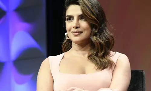 Priyanka Chopra : अभिनेत्री होने के संघर्षों को साझा किया