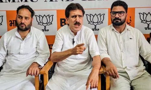 राज्य का दर्जा बहाल करने का समय अभी नहीं आया: BJP राज्य का दर्जा बहाल करने का समय अभी नहीं आया: BJP