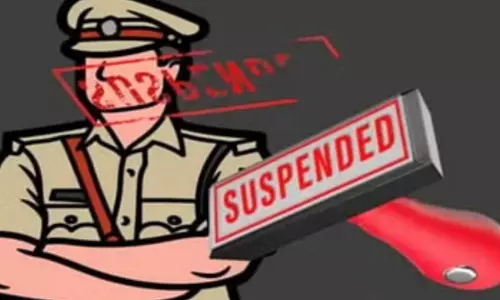 Rewari: 2 हेड कॉन्स्टेबल व 2 SPO पर सख्त कार्रवाई Rewari: 2 हेड कॉन्स्टेबल व 2 SPO पर सख्त कार्रवाई