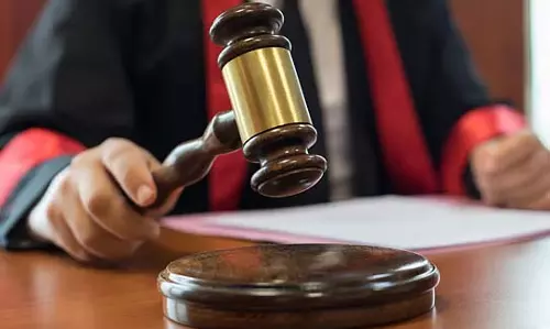 चिटफंड कंपनियों को पैसा लौटाने वाली दोनों समितियों को अदालत में सवालों का सामना चिटफंड कंपनियों को पैसा लौटाने वाली दोनों समितियों को अदालत में सवालों का सामना
