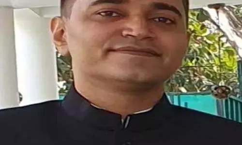 वरिष्ठ अधिकारी पोषण चंद्राकर का इस्तीफा मंजूर, अब सियासी पारी के कयास तेज