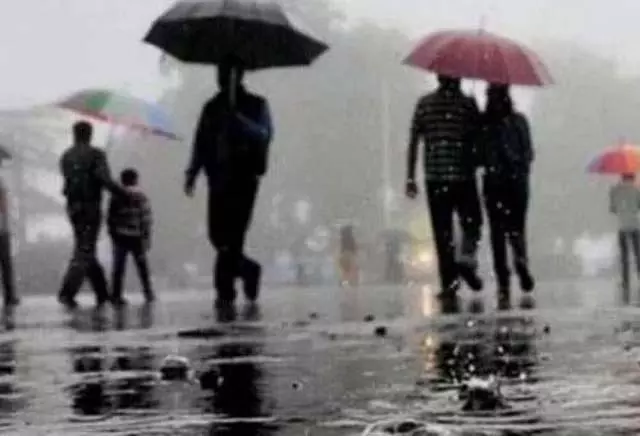 Tamil Nadu : चेन्नई और 7 जिलों में अगले 2 घंटों तक बारिश Tamil Nadu : चेन्नई और 7 जिलों में अगले 2 घंटों तक बारिश