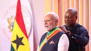भारत-घाना ने सहयोग बढ़ाने को 4 समझौता ज्ञापनों पर किए हस्ताक्षर भारत-घाना ने सहयोग बढ़ाने को 4 समझौता ज्ञापनों पर किए हस्ताक्षर