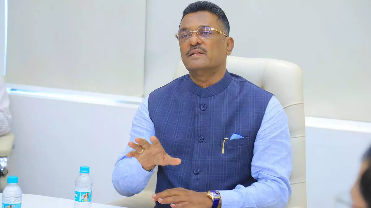 Maharashtra : परिवहन मंत्री ने माल ट्रांसपोर्टरों से हड़ताल खत्म करने की अपील की Maharashtra : परिवहन मंत्री ने माल ट्रांसपोर्टरों से हड़ताल खत्म करने की अपील की