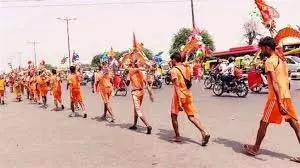 UP News: कांवड़ यात्रा को सुरक्षित बनाने के लिए भारी वाहनों पर लगेगी रोक UP News: कांवड़ यात्रा को सुरक्षित बनाने के लिए भारी वाहनों पर लगेगी रोक