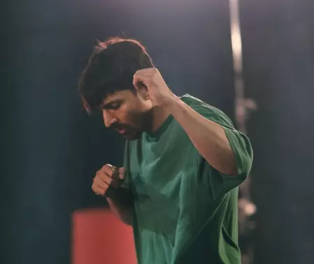 सिला के लिए एक्शन सीन की ट्रेनिंग ले रहे हर्षवर्धन राणे, आइस बाथ से मिटाई थकान सिला के लिए एक्शन सीन की ट्रेनिंग ले रहे हर्षवर्धन राणे, आइस बाथ से मिटाई थकान