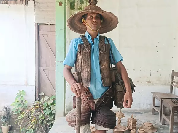 Assam के लखीमपुर जिले में एक सदी से अधिक समय से संरक्षित है बांस की विरासत Assam के लखीमपुर जिले में एक सदी से अधिक समय से संरक्षित है बांस की विरासत