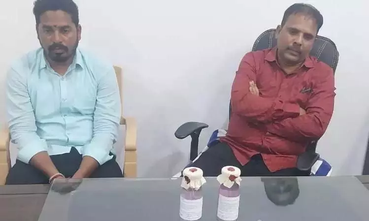MRO को 10,000 रुपये की रिश्वत लेने के आरोप में गिरफ्तार किया गया MRO को 10,000 रुपये की रिश्वत लेने के आरोप में गिरफ्तार किया गया