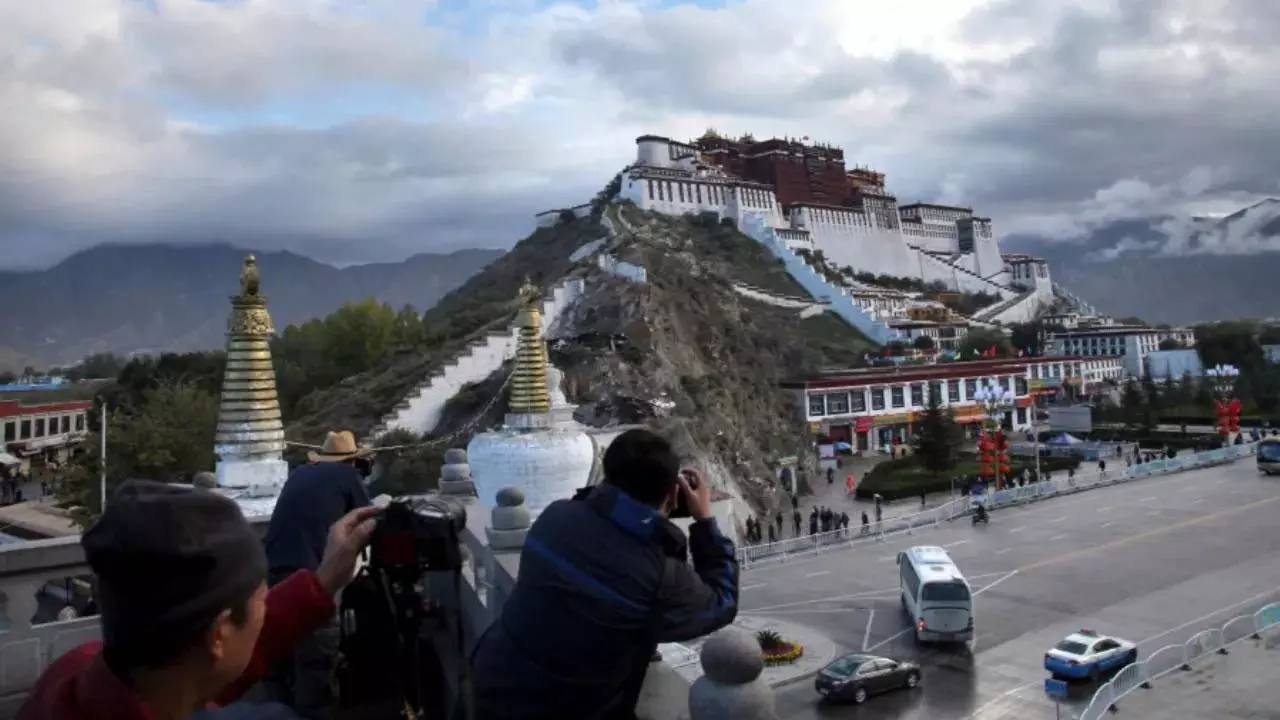 Dalai Lama उत्तराधिकार की चर्चा के बीच चीन ने तिब्बत में सबसे बड़ी इंपल्स टरबाइन का अनावरण Dalai Lama उत्तराधिकार की चर्चा के बीच चीन ने तिब्बत में सबसे बड़ी इंपल्स टरबाइन का अनावरण