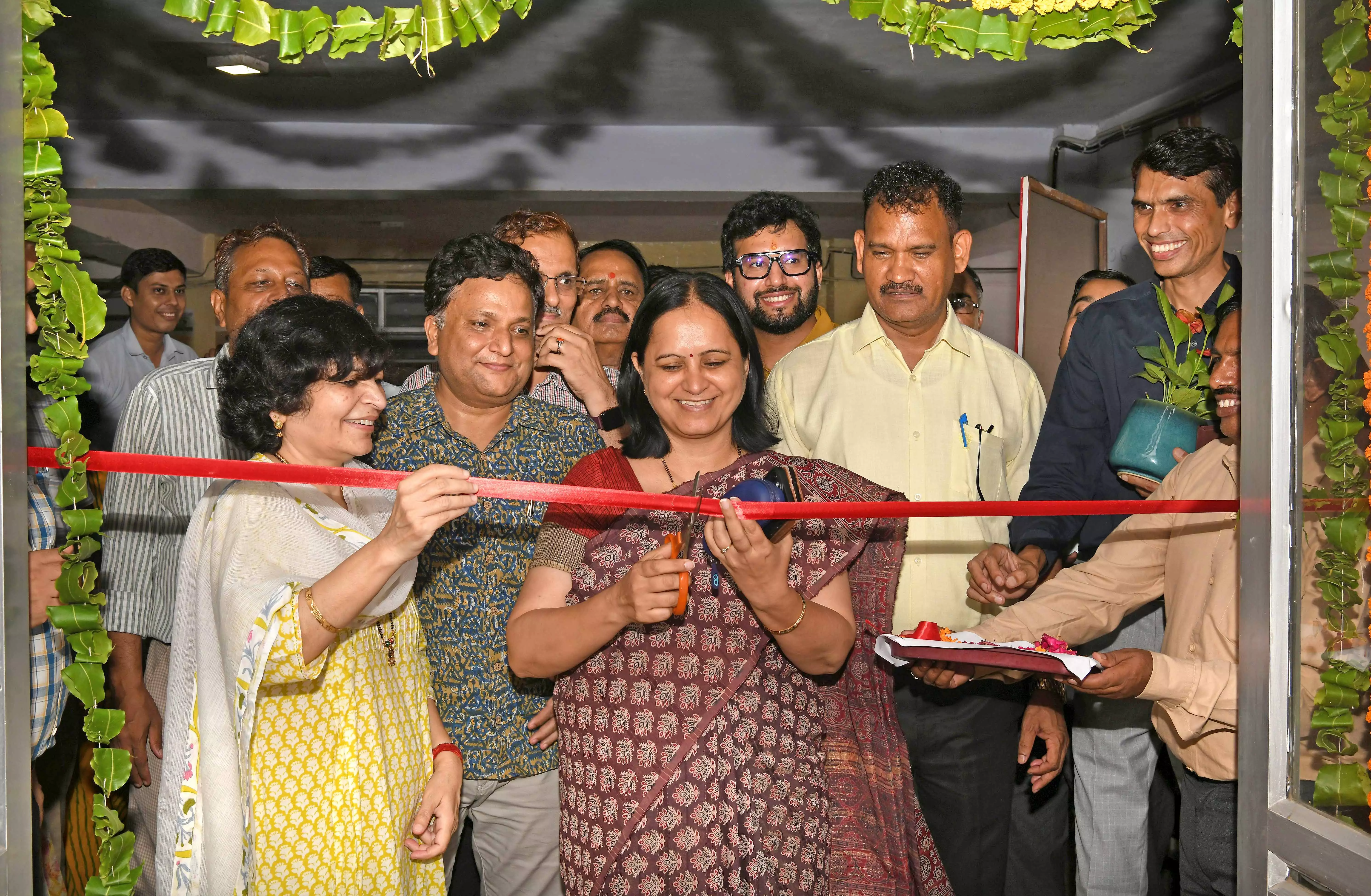 Jaipur: नेहरू सहकार भवन में सहकारिता का सफर प्रदर्शनी का हुआ शुभारंभ Jaipur: नेहरू सहकार भवन में सहकारिता का सफर प्रदर्शनी का हुआ शुभारंभ