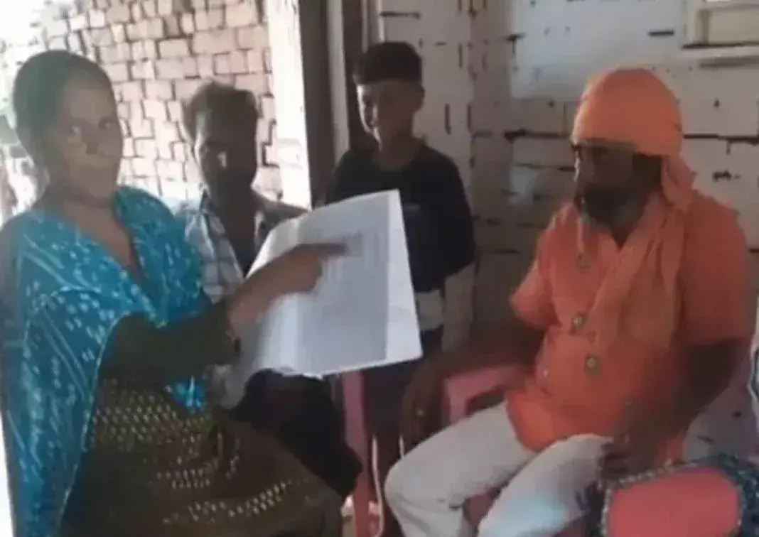 कानपुर नगर: न्याय की आस में दर-दर ठोकरें खा रही पीड़िता कानपुर नगर: न्याय की आस में दर-दर ठोकरें खा रही पीड़िता