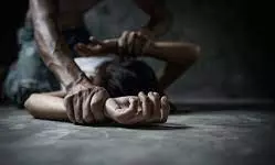 Farrukhabad: सिपाही ने दलित किशोरी के साथ किया दुष्कर्म Farrukhabad: सिपाही ने दलित किशोरी के साथ किया दुष्कर्म