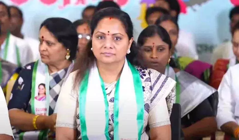 स्थानीय निकाय चुनाव पिछड़ा वर्ग आरक्षण के बाद ही होने चाहिए: MLC कविता की मांग स्थानीय निकाय चुनाव पिछड़ा वर्ग आरक्षण के बाद ही होने चाहिए: MLC कविता की मांग