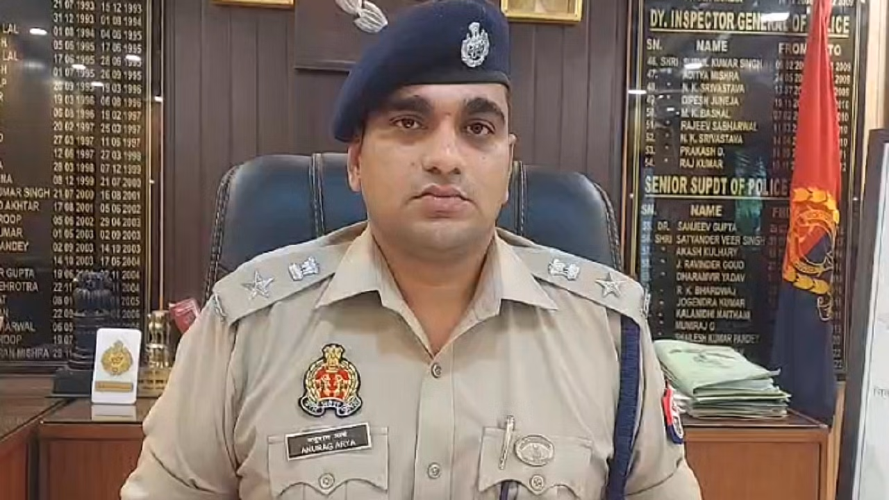 Bareilly: गैरहाजिरी पर एसएसपी का एक्शन, पांच सिपाही सस्पेंड Bareilly: गैरहाजिरी पर एसएसपी का एक्शन, पांच सिपाही सस्पेंड