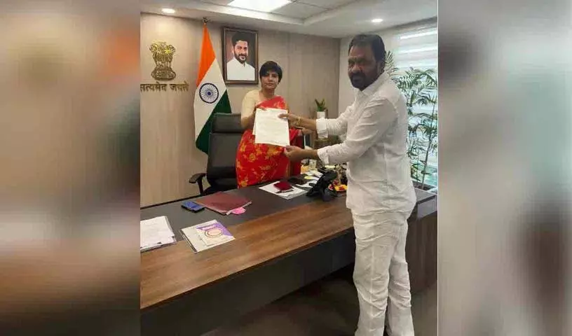 Singareni के निवासियों को घर के मालिकाना हक दिए जाने चाहिए Singareni के निवासियों को घर के मालिकाना हक दिए जाने चाहिए