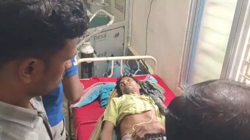 बोरवेल के पास करंट की चपेट में आने से युवक की मौत बोरवेल के पास करंट की चपेट में आने से युवक की मौत
