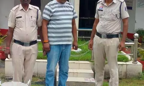 पुलिस ने ऑपरेशन आघात चलाकर गांजा तस्कर को दबोचा, बोलेरो जब्त