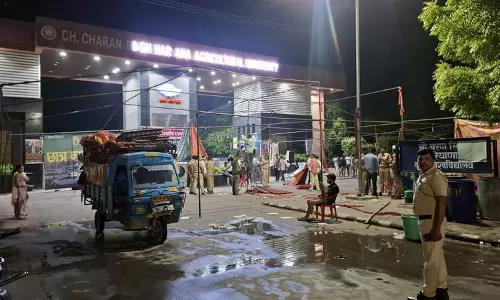 Haryana: प्रदर्शनकारी एचएयू छात्रों और अधिकारियों के बीच समझौता Haryana: प्रदर्शनकारी एचएयू छात्रों और अधिकारियों के बीच समझौता