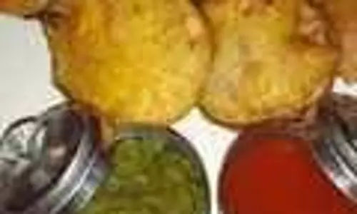 Lauki ke Pakode Recipe: लौकी से बनाएं कुरकुरे और स्वादिष्ट पकौड़े नोट करें ये रेसिपी