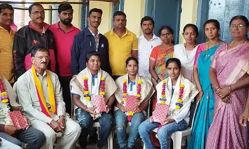 सरकारी स्कूलों की सुंदरता बढ़ाने के लिए समान विचारधारा वाले लोगों की टीम द्वारा अभियान