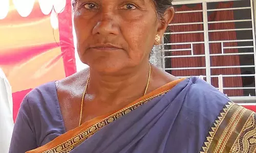 किसानों को आत्मसम्मान की लड़ाई में हाथ मिलाना चाहिए: अनसुयम्मा की अपील किसानों को आत्मसम्मान की लड़ाई में हाथ मिलाना चाहिए: अनसुयम्मा की अपील