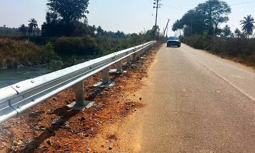 नहरों के पास अवरोधक दीवार: ₹141 करोड़ की मांग