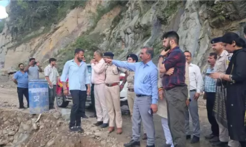 हिमाचल में बारिश का कहर: 34 लोग अभी भी लापता हिमाचल में बारिश का कहर: 34 लोग अभी भी लापता