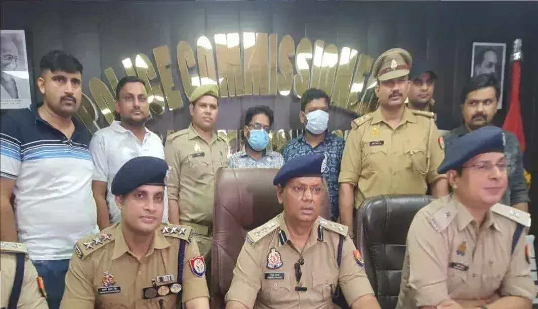 Noida: नोएडा पुलिस ने फर्जी डिग्री रैकेट का पर्दाफाश किया