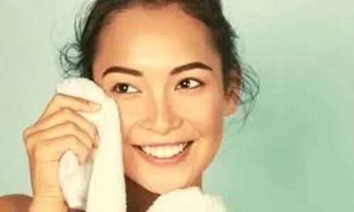 Skin Care: गोरे और बेदाग चेहरे के लिए बस अपनाएं ये घरेलू उपाय, फिर देखें जादू Skin Care: गोरे और बेदाग चेहरे के लिए बस अपनाएं ये घरेलू उपाय, फिर देखें जादू