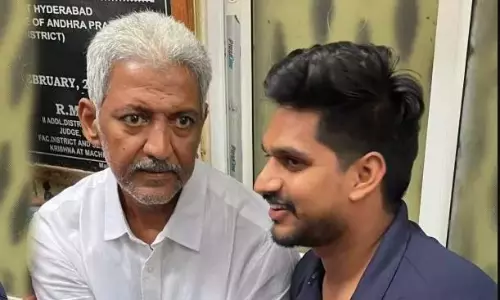 Andhra: पूर्व विधायक वल्लभनेनी 137 दिनों के बाद जमानत पर रिहा हुए Andhra: पूर्व विधायक वल्लभनेनी 137 दिनों के बाद जमानत पर रिहा हुए