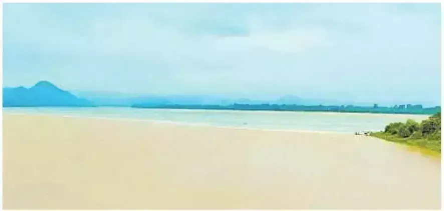 Godavari के जलस्तर में वृद्धि के कारण पापिकोंडालु नाव यात्रा रोकी गई Godavari के जलस्तर में वृद्धि के कारण पापिकोंडालु नाव यात्रा रोकी गई