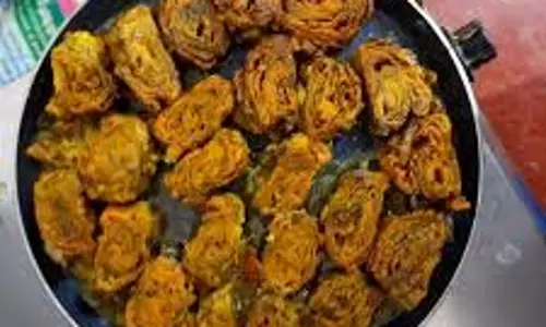 Arabi Patte Ki Pakode Ki Recipe: अरबी की सब्जी खाकर बोर हो गए हैं तो आज ही इसके पत्तों से बनाएं ये डिश Arabi Patte Ki Pakode Ki Recipe: अरबी की सब्जी खाकर बोर हो गए हैं तो आज ही इसके पत्तों से बनाएं ये डिश
