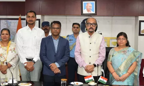 राजभवन के प्रेस अधिकारी और सहायक लेखाधिकारी का ट्रांसफर राजभवन के प्रेस अधिकारी और सहायक लेखाधिकारी का ट्रांसफर