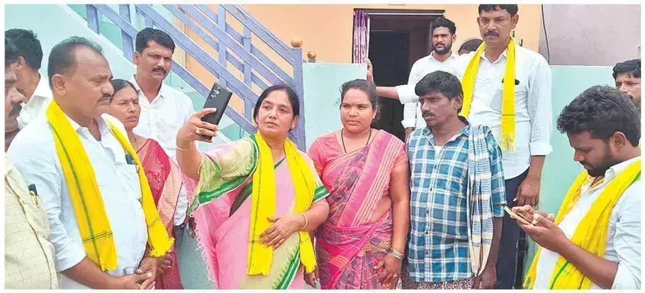 Andhra: विधायक सुनीता का दावा, हर घर में दिख रही जनता की संतुष्टि