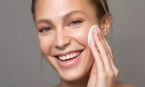 Beauty tips:चेहरे पर तुरंत निखार चाहिए तो एक चम्मच दूध का ऐसे करें इस्तेमाल Beauty tips:चेहरे पर तुरंत निखार चाहिए तो एक चम्मच दूध का ऐसे करें इस्तेमाल