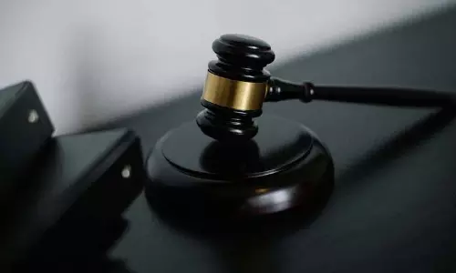 हाईकोर्ट ने आदेश दिया, लॉ कॉलेज बलात्कार जांच की प्रगति रिपोर्ट पेश करें हाईकोर्ट ने आदेश दिया, लॉ कॉलेज बलात्कार जांच की प्रगति रिपोर्ट पेश करें