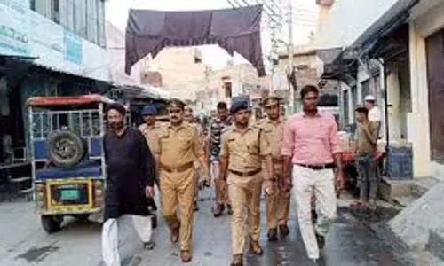 Dhanbad में मोहर्रम से पहले पुलिस सतर्क, किया गया मॉक ड्रिल Dhanbad में मोहर्रम से पहले पुलिस सतर्क, किया गया मॉक ड्रिल