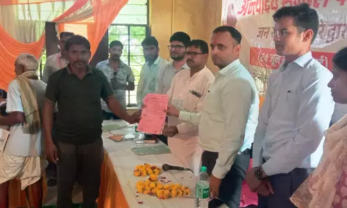 Baran: जिला कलेक्टर ने ग्राम पंचायत लिसाड़िया में शिविर का किया निरीक्षण Baran: जिला कलेक्टर ने ग्राम पंचायत लिसाड़िया में शिविर का किया निरीक्षण