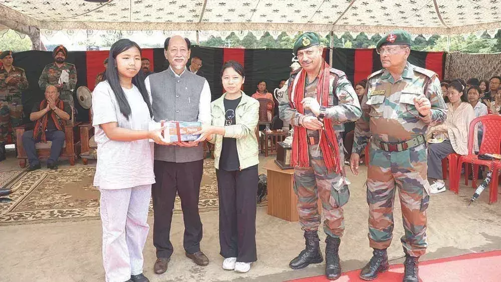 Nagaland : मुख्यमंत्री ने विद्यार्थियों को केंद्रित और अनुशासित रहने के लिए