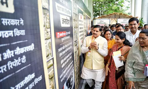 उत्पीड़न पर ‘नकली संसद’ में चुप्पी, भोपाल की छात्रा ने उठाया सवाल