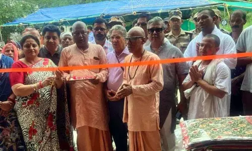 Jammu: प्रिया ने अमरनाथ यात्रियों के लिए लंगर का उद्घाटन किया Jammu: प्रिया ने अमरनाथ यात्रियों के लिए लंगर का उद्घाटन किया