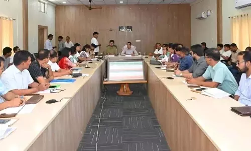 मंत्री जयंत मल्लबारुआ ने Tamulpur में प्रमुख कल्याणकारी योजनाओं की समीक्षा की